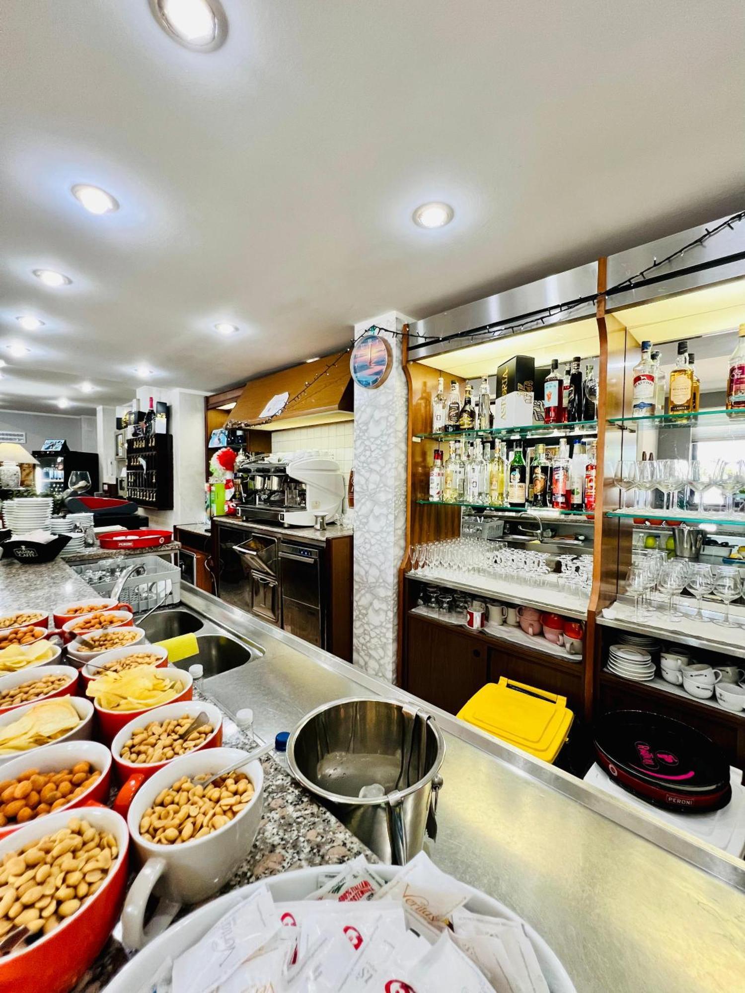 Hotel Paradiso Celano Luaran gambar